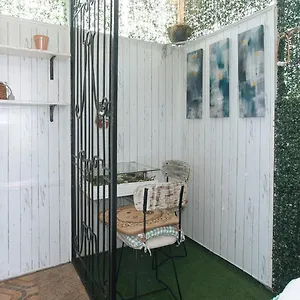 https://nearest-hostel-pasay.angeleshotels.net